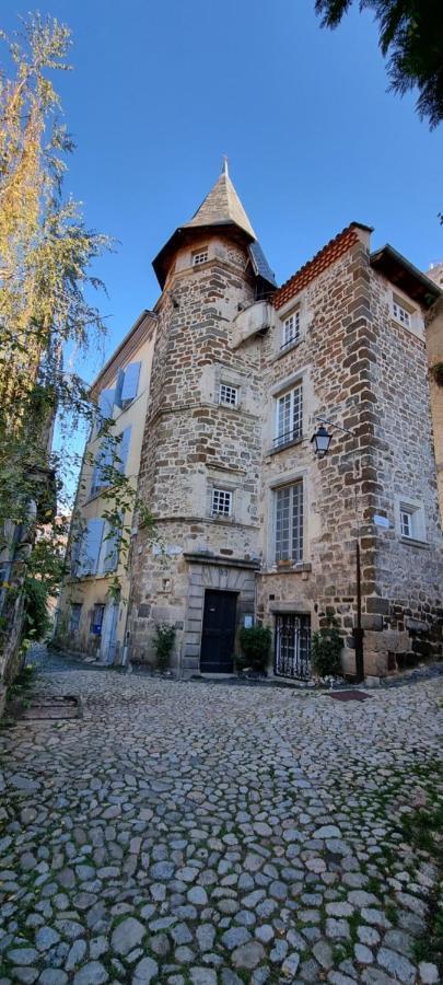 Maison au Loup - Superbe ancien hotel particulier du XVIe siècle au cœur de la vieille ville du Puy Le Puy-en-Velay Extérieur photo