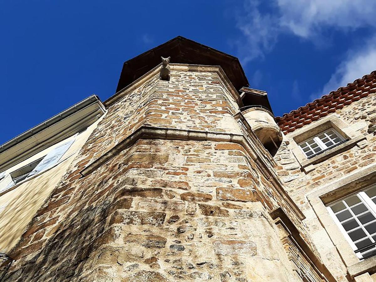 Maison au Loup - Superbe ancien hotel particulier du XVIe siècle au cœur de la vieille ville du Puy Le Puy-en-Velay Extérieur photo