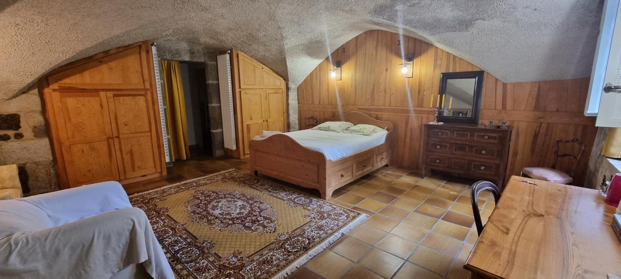 Maison au Loup - Superbe ancien hotel particulier du XVIe siècle au cœur de la vieille ville du Puy Le Puy-en-Velay Extérieur photo
